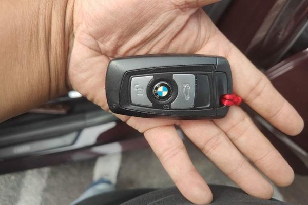 BMW 3 Series 2016, 44200 км, за 11438 USD - фото 17