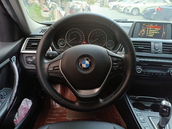 BMW 3 Series 2016, 104400 км, за 9099 USD - фото 11