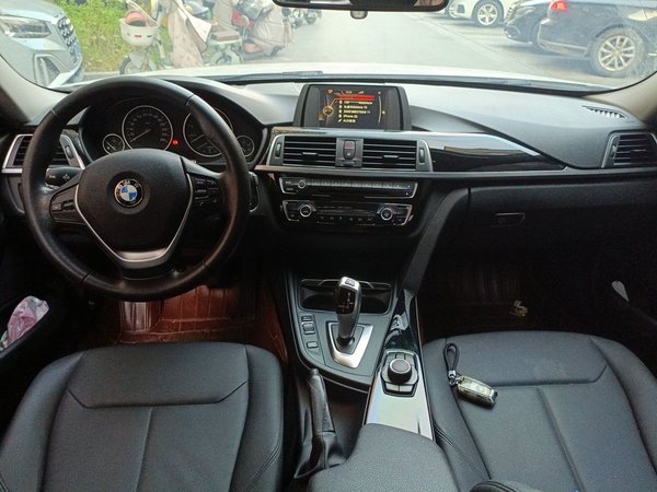 BMW 3 Series 2016, 104400 км, за 9099 USD - фото 10
