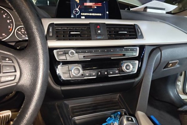 BMW 3 Series 2016, 109600 км, за 8481 USD - фото 14