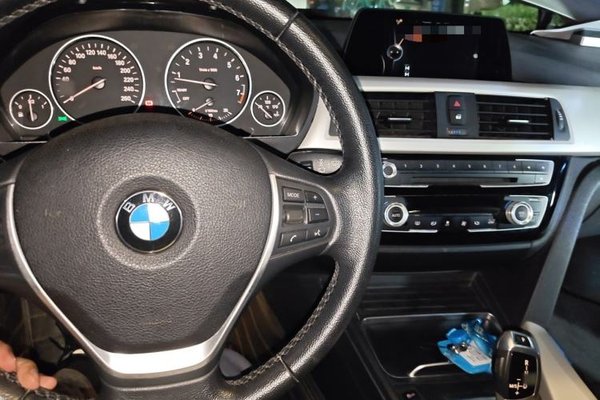 BMW 3 Series 2016, 109600 км, за 8481 USD - фото 10