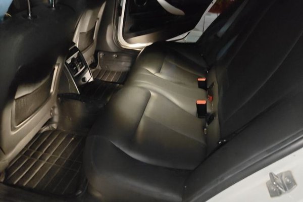 BMW 3 Series 2016, 109600 км, за 8481 USD - фото 18