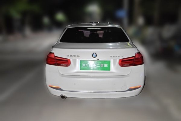 BMW 3 Series 2016, 109600 км, за 8481 USD