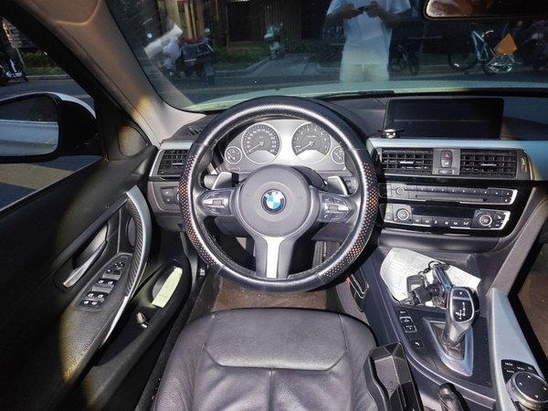 BMW 3 Series 2016, 130900 км, за 10358 USD - фото 11