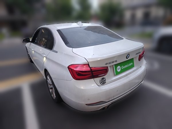 BMW 3 Series 2016, 130900 км, за 10358 USD