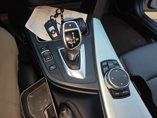 BMW 3 Series 2016, 130900 км, за 10358 USD - фото 15