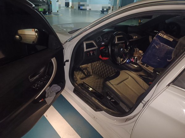 BMW 3 Series 2016, 165300 км, за 8348 USD - фото 17