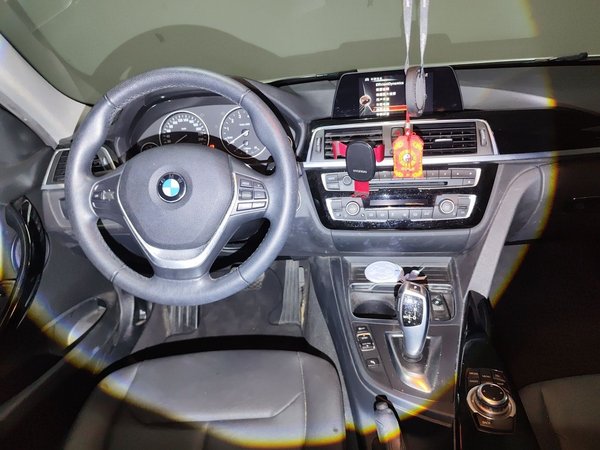 BMW 3 Series 2016, 73000 км, за 9406 USD - фото 10