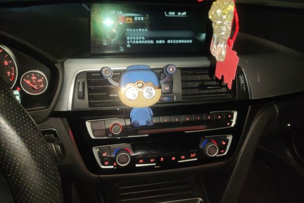 BMW 3 Series 2016, 88100 км, за 11527 USD - фото 10
