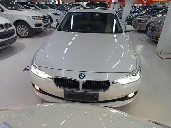 BMW 3 Series 2016, 91400 км, за 12247 USD