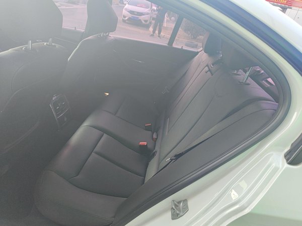 BMW 3 Series 2017, 113700 км, за 10478 USD - фото 23