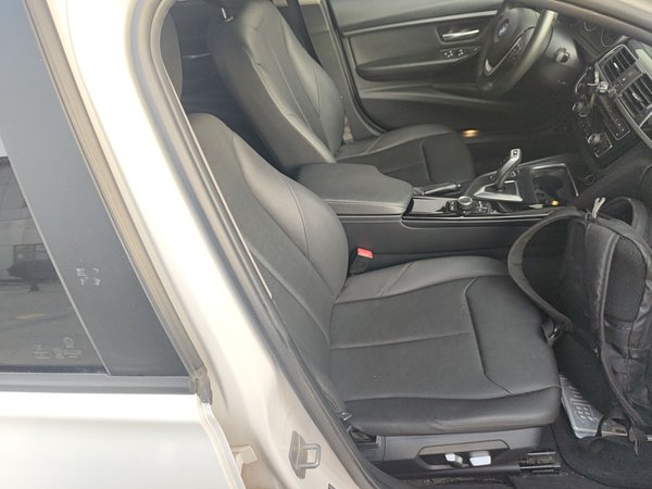 BMW 3 Series 2017, 113700 км, за 10478 USD - фото 28