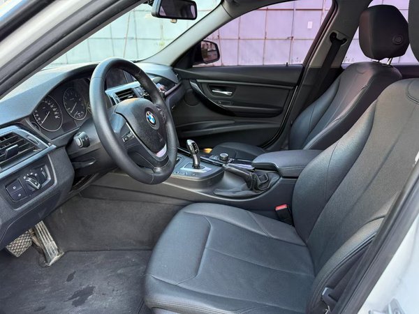 BMW 3 Series 2017, 113700 км, за 10478 USD - фото 17