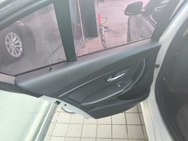 BMW 3 Series 2017, 113700 км, за 10478 USD - фото 27