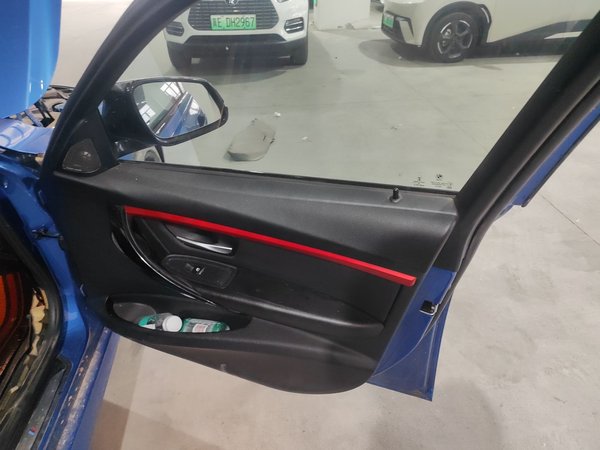 BMW 3 Series 2017, 102500 км, за 11097 USD - фото 24