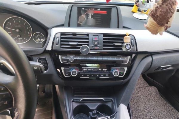 BMW 3 Series 2017, 153100 км, за 11569 USD - фото 12