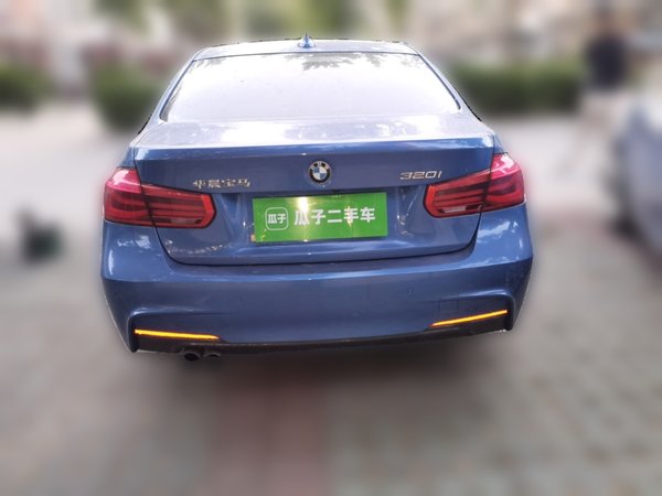 BMW 3 Series 2017, 87800 км, за 11391 USD