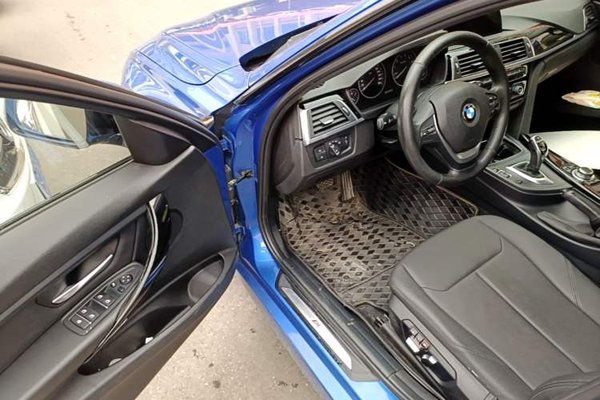 BMW 3 Series 2017, 94000 км, за 12733 USD - фото 19