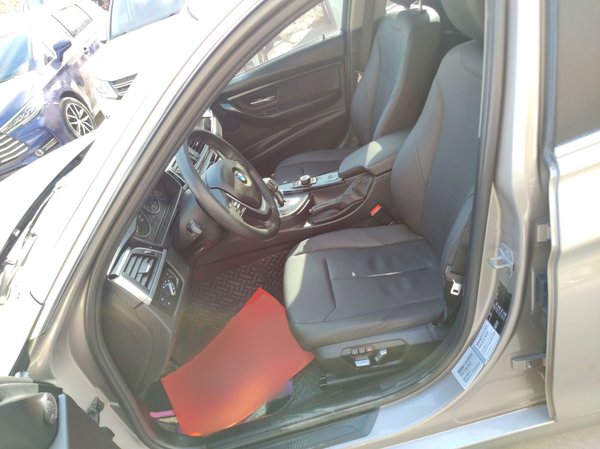 BMW 3 Series 2017, 124500 км, за 11678 USD - фото 18