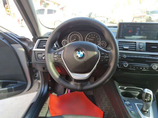 BMW 3 Series 2017, 124500 км, за 11678 USD - фото 14