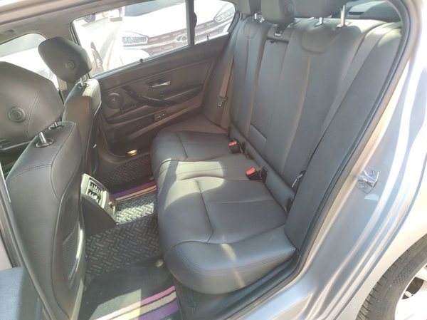 BMW 3 Series 2017, 124500 км, за 11678 USD - фото 20