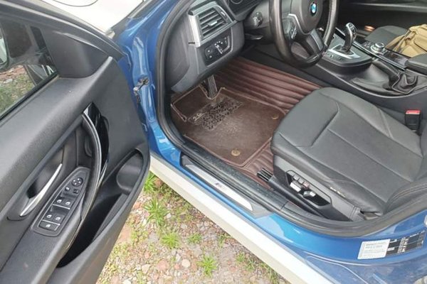 BMW 3 Series 2017, 108200 км, за 11481 USD - фото 18
