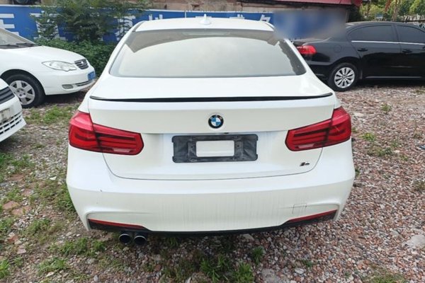 BMW 3 Series 2017, 108200 км, за 11481 USD