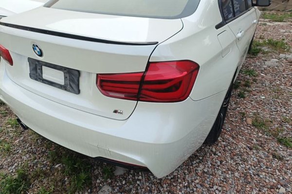 BMW 3 Series 2017, 108200 км, за 11481 USD - фото 9