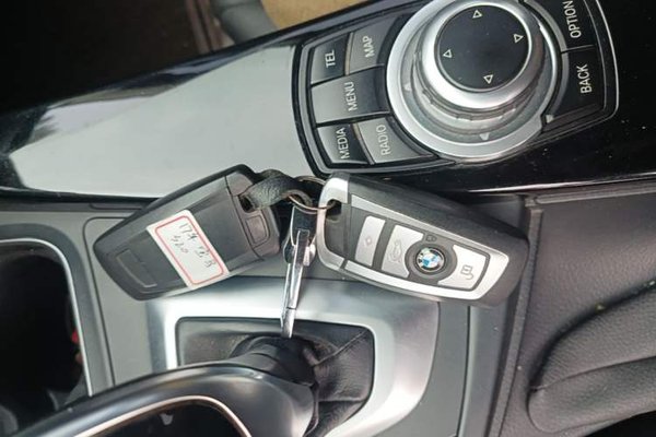 BMW 3 Series 2017, 108200 км, за 11481 USD - фото 23
