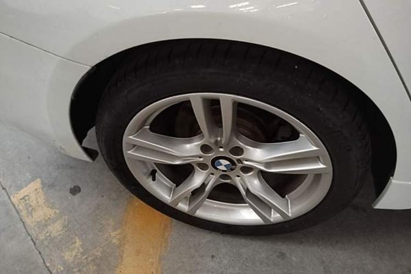 BMW 3 Series 2017, 115900 км, за 12747 USD - фото 10