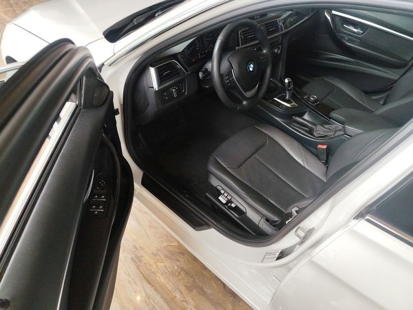 BMW 3 Series 2017, 121199 км, за 12106 USD - фото 22