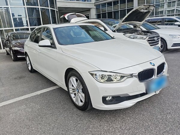 BMW 3 Series 2017, 82000 км, за 12779 USD