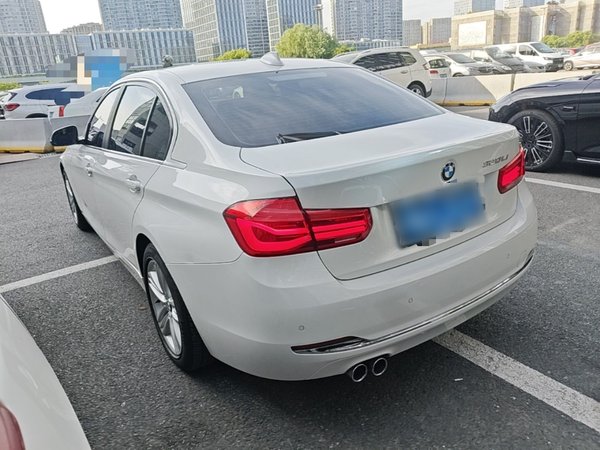 BMW 3 Series 2017, 82000 км, за 12779 USD