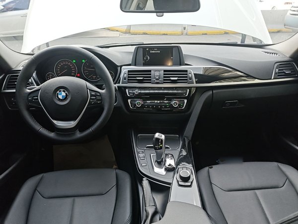 BMW 3 Series 2017, 82000 км, за 12779 USD - фото 13