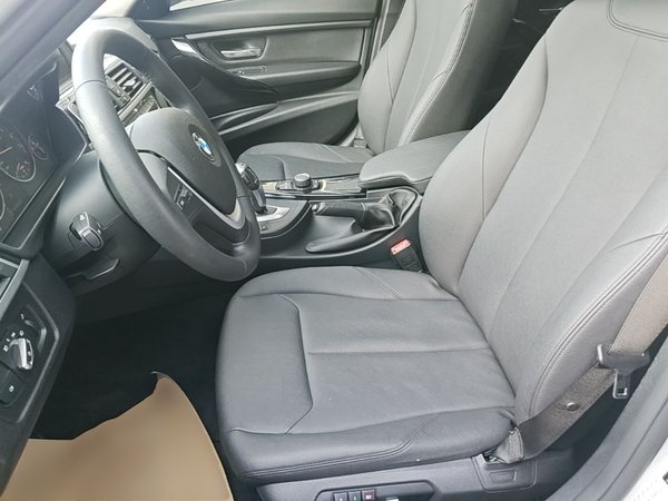BMW 3 Series 2017, 82000 км, за 12779 USD - фото 18