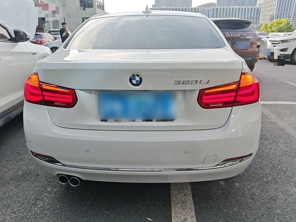 BMW 3 Series 2017, 82000 км, за 12779 USD