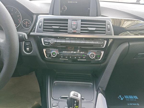 BMW 3 Series 2017, 82000 км, за 12779 USD - фото 16