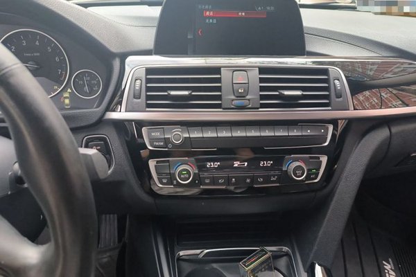 BMW 3 Series 2018, 100800 км, за 11585 USD - фото 13