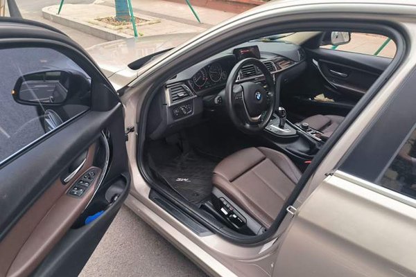 BMW 3 Series 2018, 100800 км, за 11585 USD - фото 16