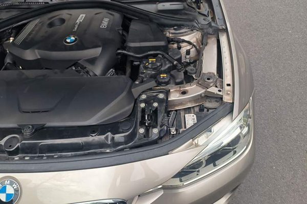 BMW 3 Series 2018, 100800 км, за 11585 USD - фото 22