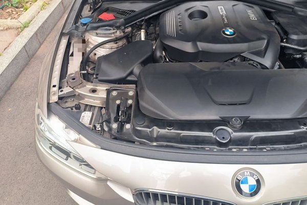 BMW 3 Series 2018, 100800 км, за 11585 USD - фото 23
