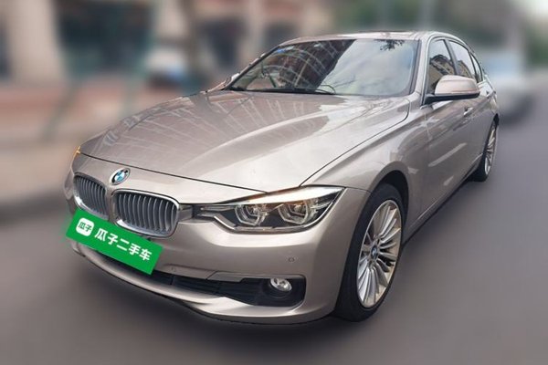 BMW 3 Series · 2018 год