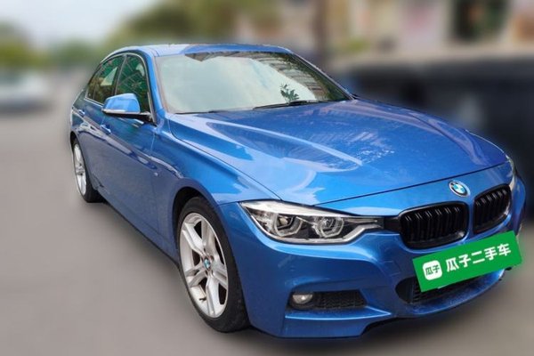 BMW 3 Series 2018, 93300 км, за 12132 USD