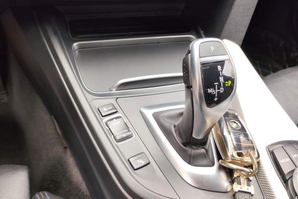 BMW 3 Series 2018, 93300 км, за 12132 USD - фото 14