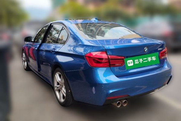 BMW 3 Series 2018, 93300 км, за 12132 USD