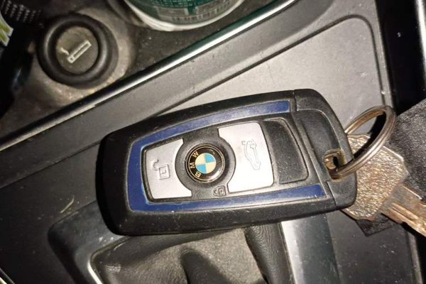 BMW 3 Series 2018, 121800 км, за 12367 USD - фото 20