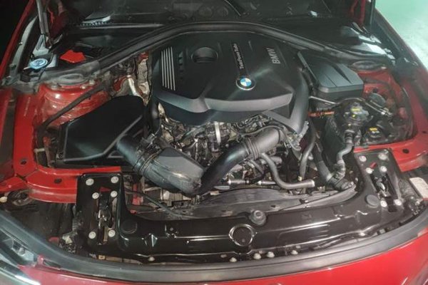 BMW 3 Series 2018, 85600 км, за 13679 USD - фото 17