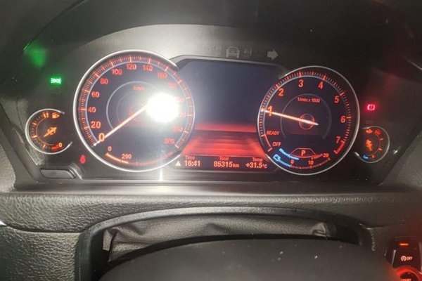 BMW 3 Series 2018, 85600 км, за 13679 USD - фото 8