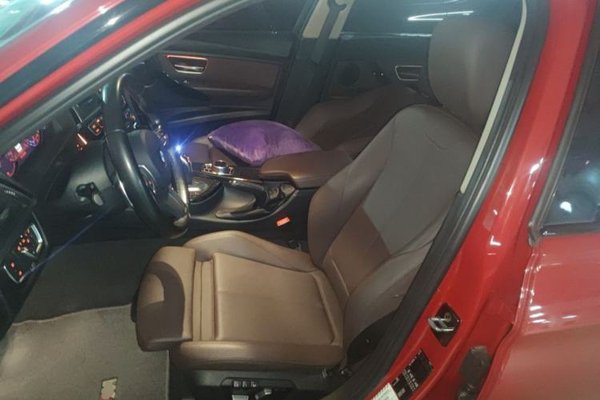 BMW 3 Series 2018, 85600 км, за 13679 USD - фото 12