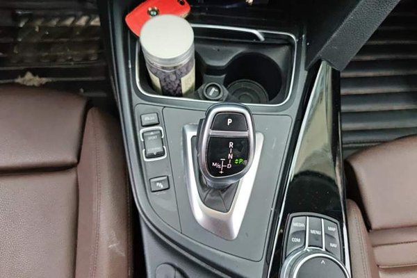 BMW 3 Series 2018, 110200 км, за 14778 USD - фото 14